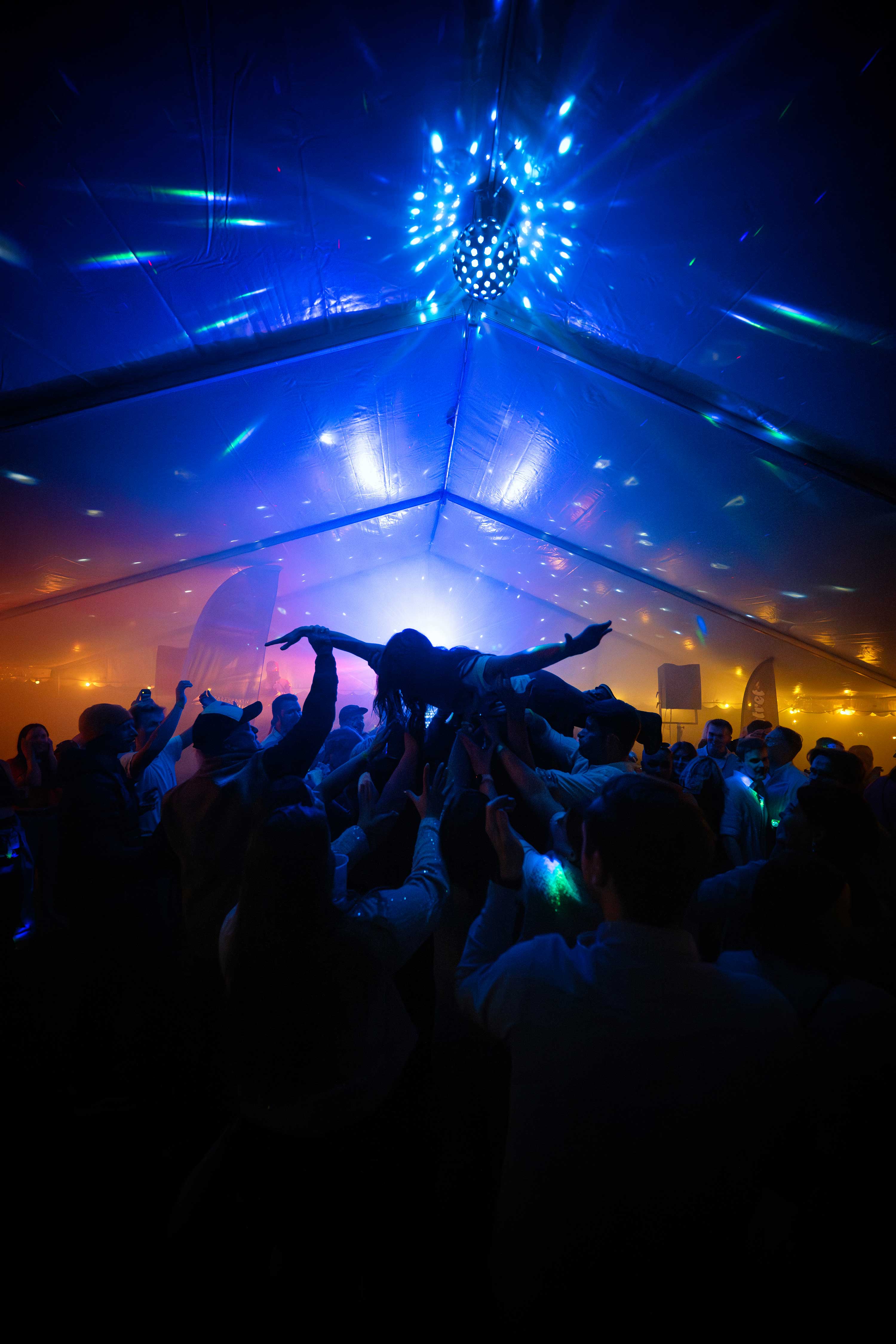 pudr party crowd surfing